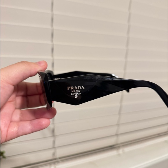 UPDATED PICS - Prada Black Sunglasses - PR17WS - Picture 2 of 11
